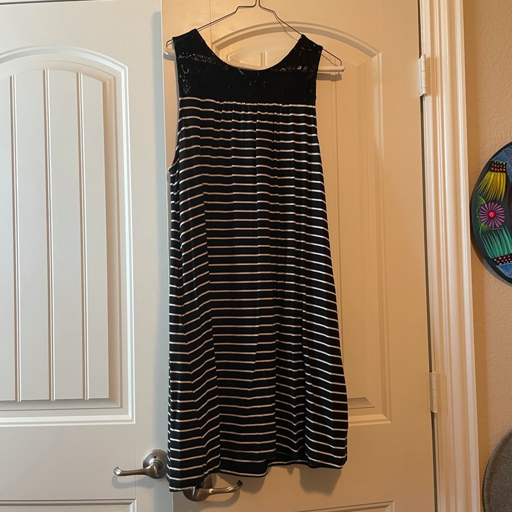 Merona Black/ White striped/lace dress w/ pockets